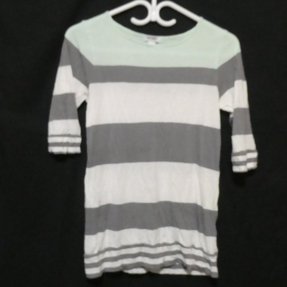 OLD NAVY | small | Striped 3/4 Sleeve Shirt | GUC
